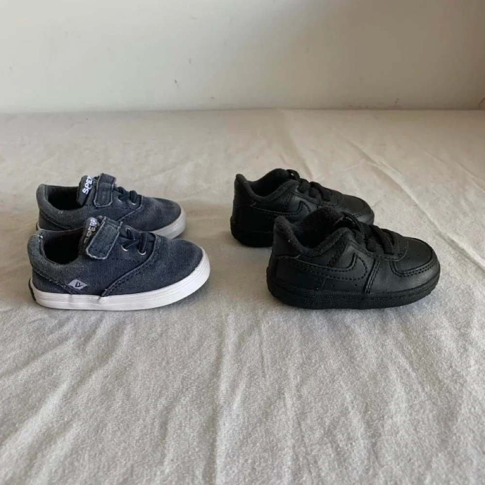 2 Pair Toddler Sneakers Sperry 2M and Nike Black 2C
